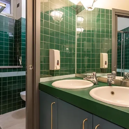 לינה וארוחת בוקר Splendida By Casa Da מילאנו